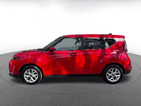 Used 2025 Kia Soul LX w/ LX Technology Package image 9