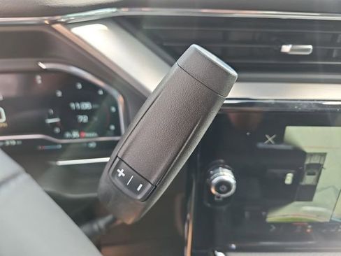 Used 2025 GMC Sierra 2500 Denali w/ Denali Reserve Package image 15