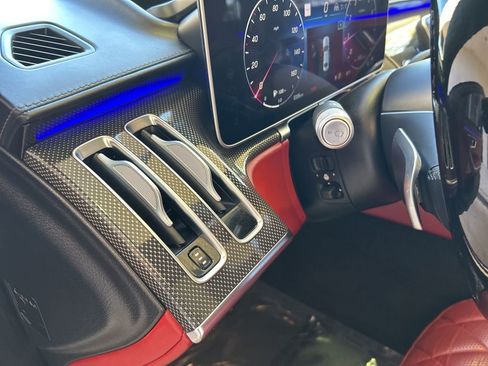 Used 2022 Mercedes-Benz S 580 4MATIC Sedan w/ AMG Line Package image 52