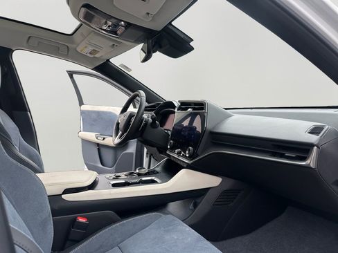 Used 2023 Lexus RZ 450e Premium w/ Accessory Package (2T) image 11