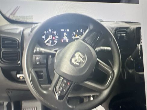 Used 2023 RAM ProMaster 2500 FWD image 5