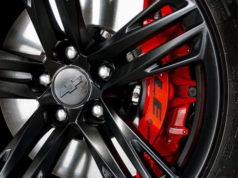 Used 2021 Chevrolet Camaro ZL1 image 48