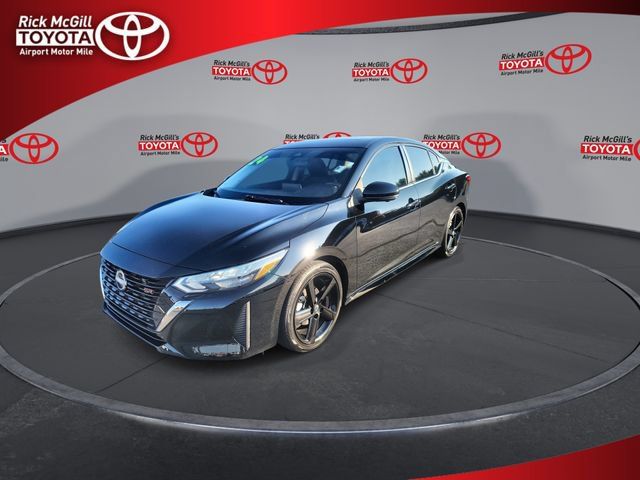 Used 2024 Nissan Sentra SR w/ SR Premium Package FWD image 4