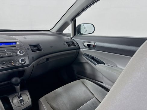 Used 2010 Honda Civic LX image 25