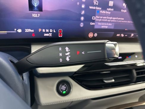 Used 2025 Buick Enclave Avenir w/ Super Cruise Package image 40