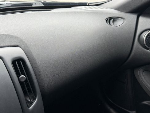 Used 2014 Nissan 370Z Touring w/ Sport Package image 36