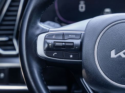 Used 2023 Kia Sportage EX image 25