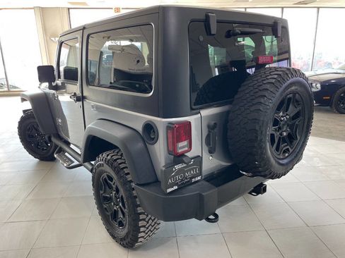Used 2018 Jeep Wrangler Sport image 5