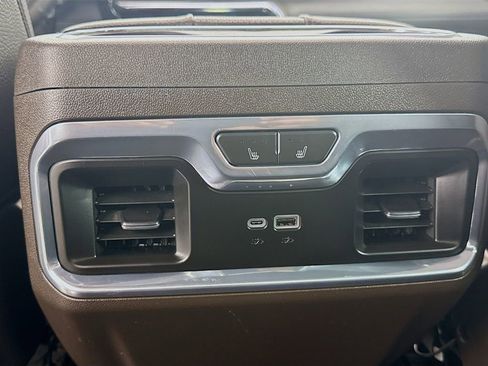 Used 2024 GMC Sierra 3500 Denali w/ Denali Reserve Package image 26