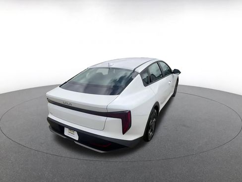 Used 2025 Kia K4 LXS FWD image 14