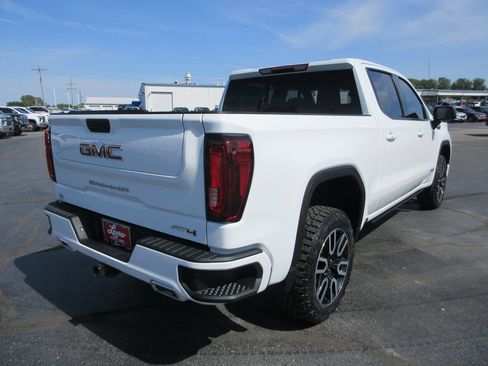 Certified 2021 GMC Sierra 1500 AT4 w/ AT4 Preferred Package AWD/4WD image 6