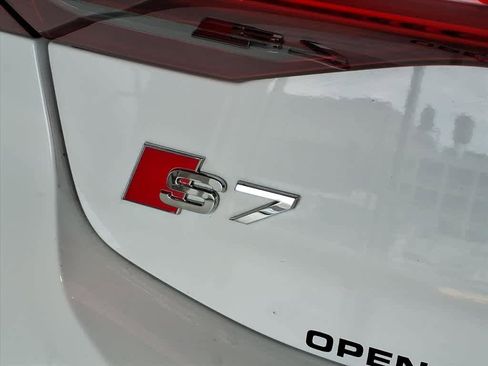 Used 2023 Audi S7 Prestige w/ Prestige Package image 18