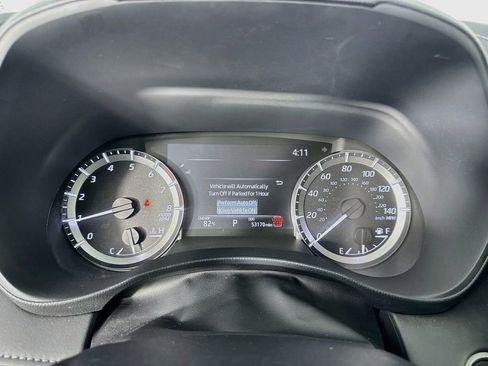 Used 2024 Toyota Highlander LE AWD/4WD image 16