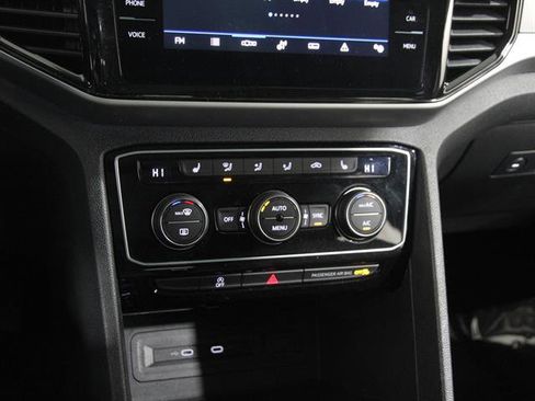 Used 2023 Volkswagen Atlas Cross Sport SEL image 13