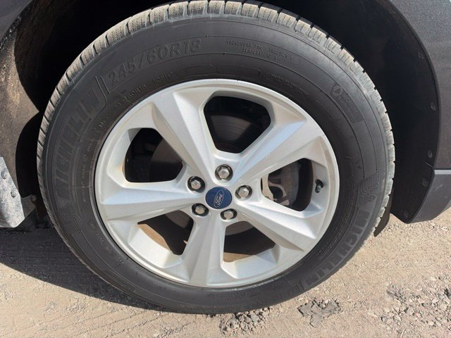 Used 2020 Ford Edge SE FWD image 29