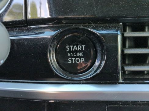 Certified 2025 Nissan Pathfinder SL AWD/4WD image 28