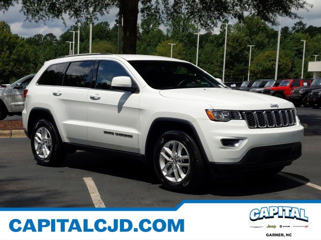 Certified 2018 Jeep Grand Cherokee Laredo RWD image 1