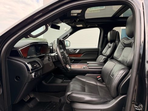 Used 2021 Lincoln Navigator L Reserve AWD/4WD image 14