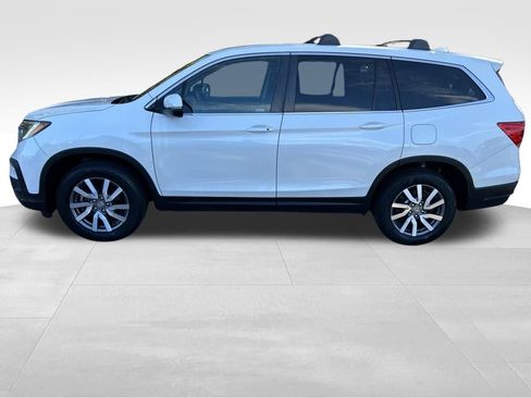 Used 2019 Honda Pilot EX image 2