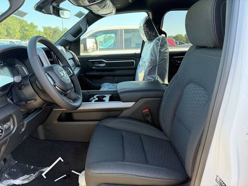 New 2026 RAM 1500 Big Horn AWD/4WD image 14