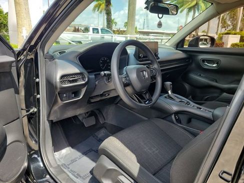 Used 2024 Honda HR-V LX image 10