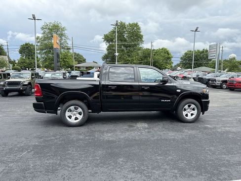 New 2026 RAM 1500 4x4 Crew Cab image 14