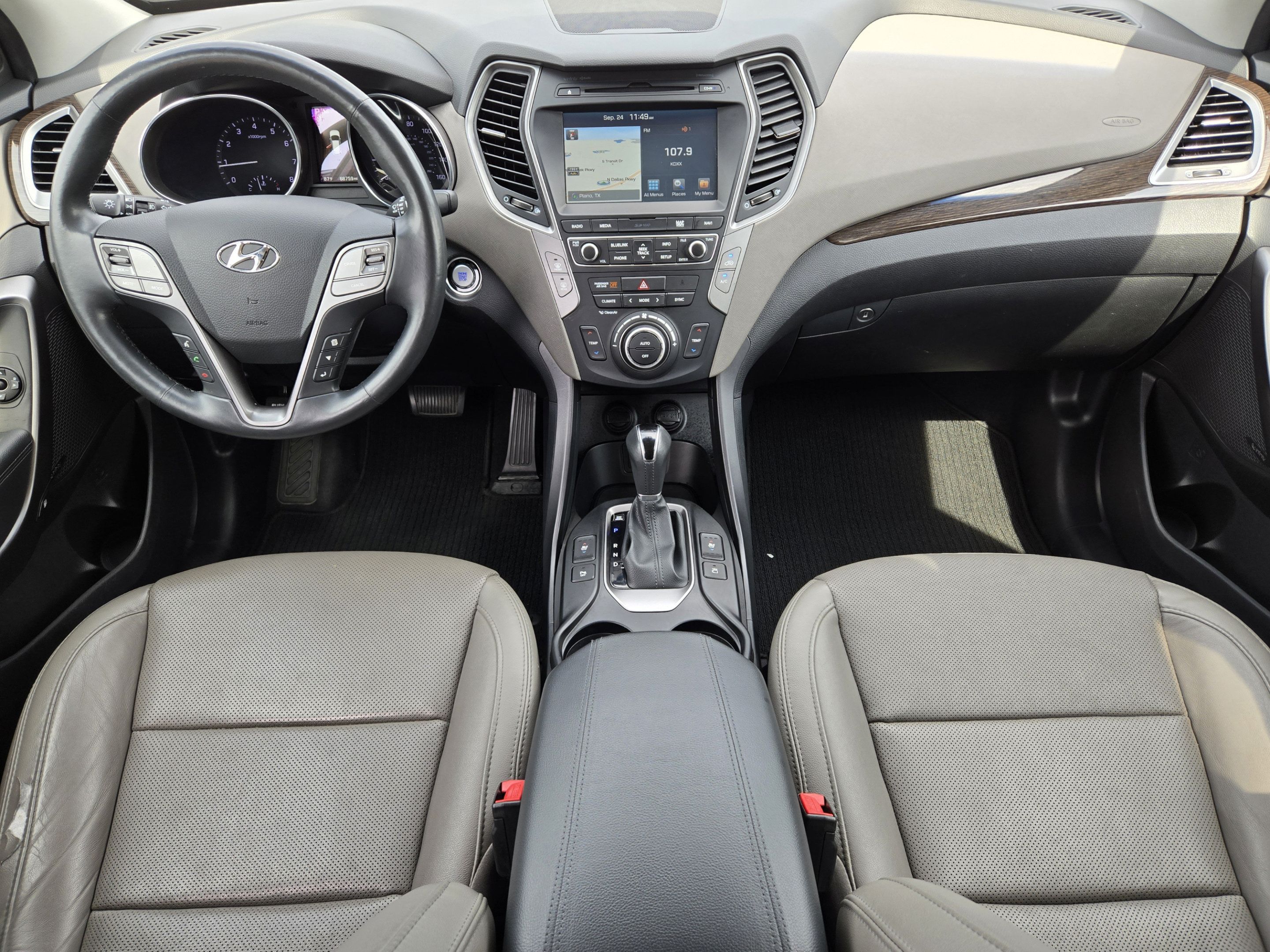 Used 2017 Hyundai Santa Fe Sport FWD image 25