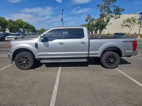 Used 2021 Ford F250 Lariat w/ Lariat Value Package AWD/4WD image 4
