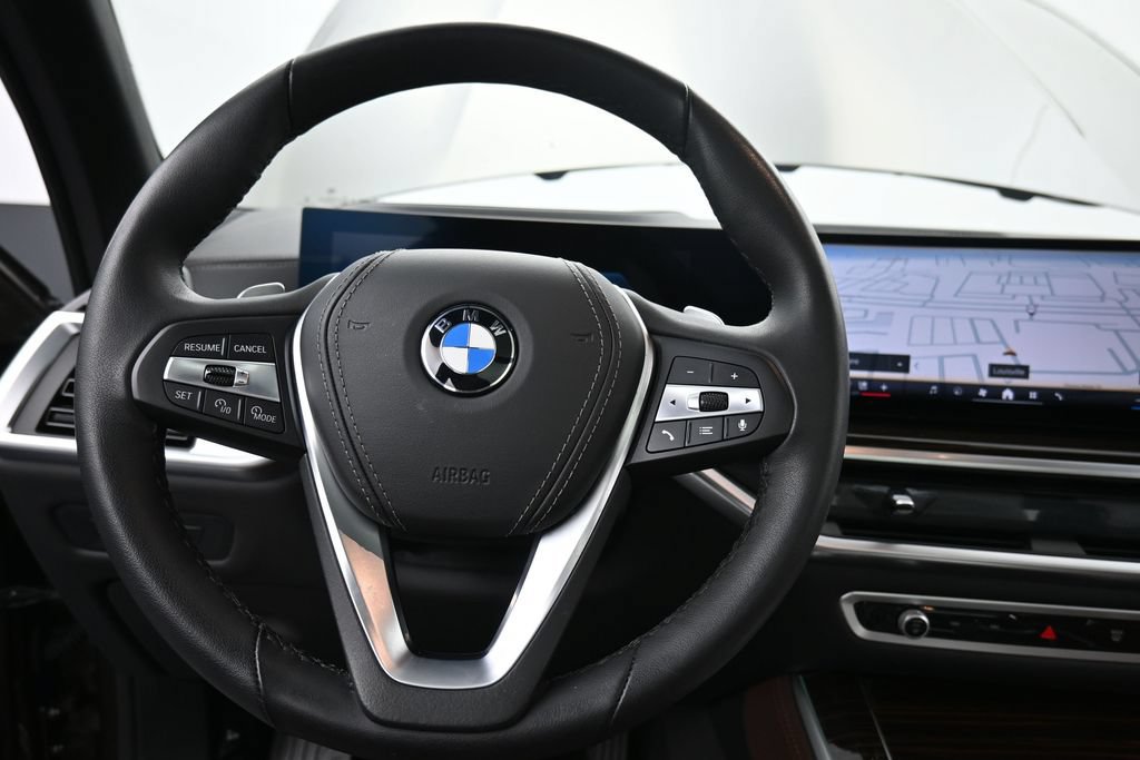 Used 2026 BMW X5 xDrive40i AWD/4WD image 12