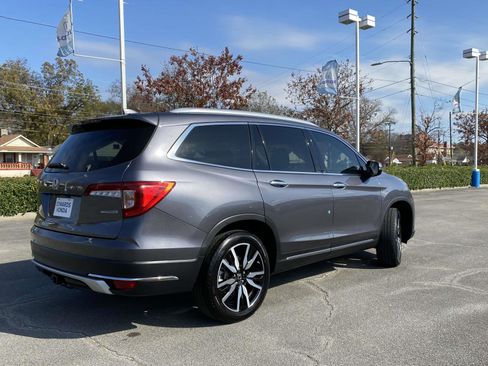 Used 2021 Honda Pilot Touring image 3