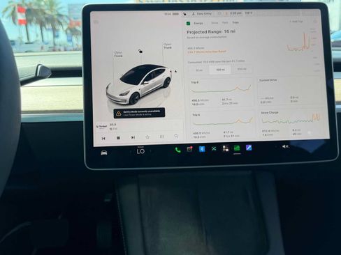 Used 2023 Tesla Model 3 Standard Range RWD image 18