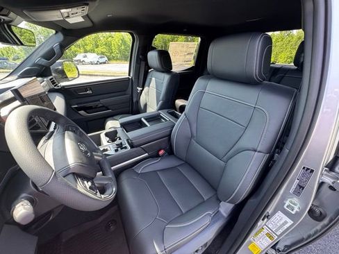 New 2026 Toyota Tundra Limited AWD/4WD image 10