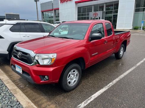 Used 2012 Toyota Tacoma 2WD Access Cab w/ SR5 Pkg image 2