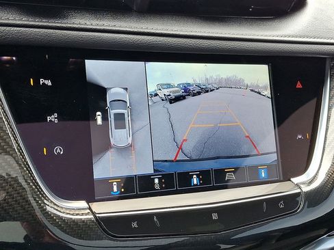 Used 2021 Cadillac XT6 Sport image 20