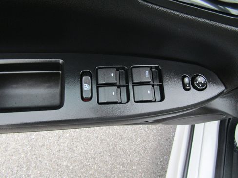 Used 2013 Chevrolet Impala LT FWD image 18