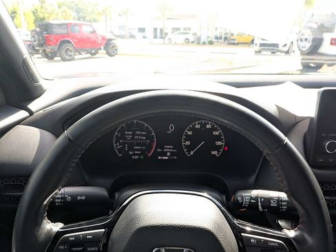 Used 2023 Honda HR-V Sport image 27