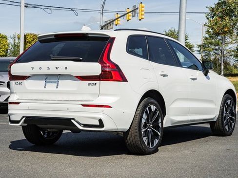 New 2026 Volvo XC60 B5 Plus w/ Protection Package Premier image 4