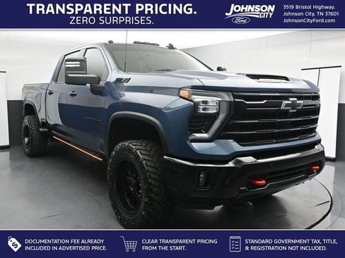 Used 2026 Chevrolet Silverado 2500 LT w/ Trail Boss Package AWD/4WD image 1