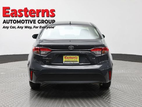 Used 2024 Toyota Corolla LE FWD image 6