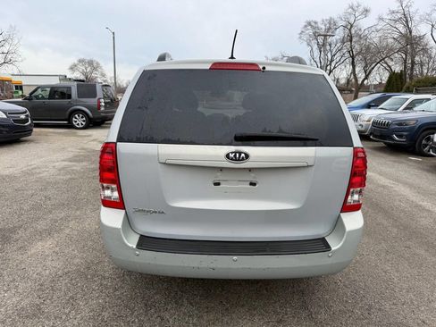 Used 2012 Kia Sedona LX image 3