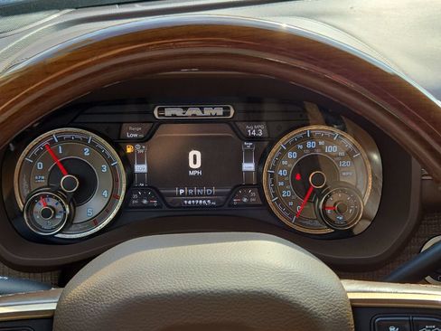 Used 2022 RAM 3500 Limited AWD/4WD image 20