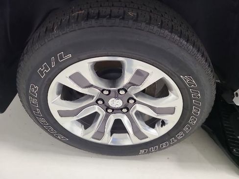 Used 2022 RAM 1500 Limited w/ Body Color Bumper Group AWD/4WD image 42