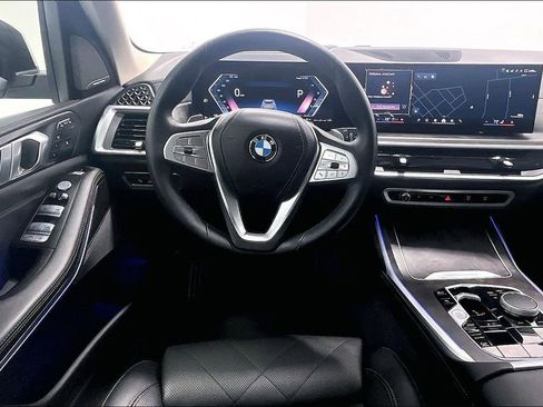 Used 2024 BMW X7 xDrive40i AWD/4WD image 5