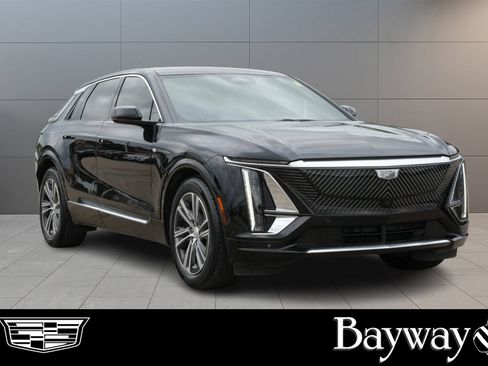 Certified 2024 Cadillac Lyriq Luxury RWD image 4