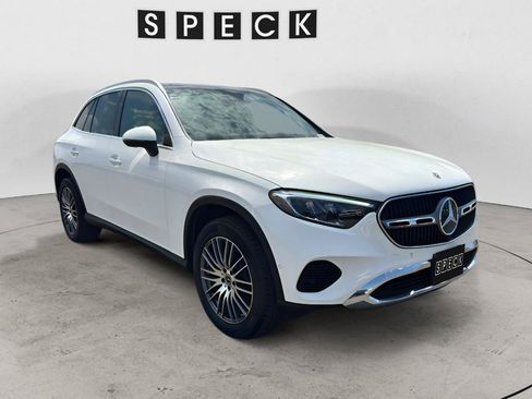 Used 2024 Mercedes-Benz GLC 300 4MATIC image 7