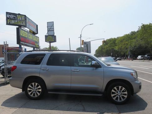 Used 2011 Toyota Sequoia Limited AWD/4WD image 9