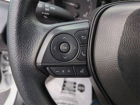 Certified 2025 Toyota Corolla LE image 17