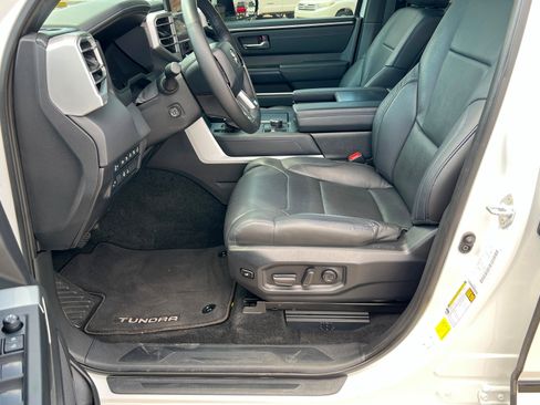 Used 2024 Toyota Tundra Platinum AWD/4WD image 19