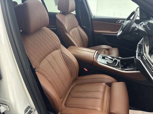 Used 2024 BMW X5 xDrive40i w/ Premium Package AWD/4WD image 28