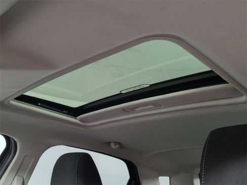 Used 2019 Ford EcoSport SE image 17